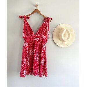 House of Harlow 1960 Red and White Floral Dress